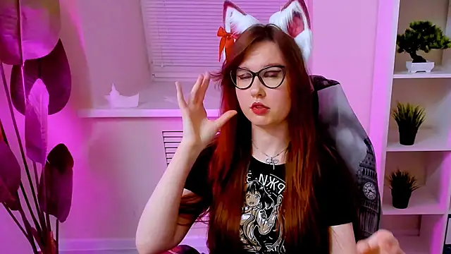CarolGiggly webcam