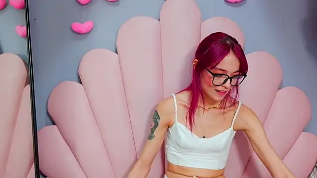 luci_miller webcam