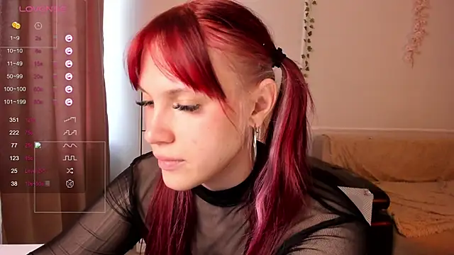 SweetieMarry webcam