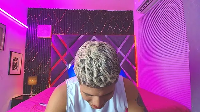 dominic_connor webcam