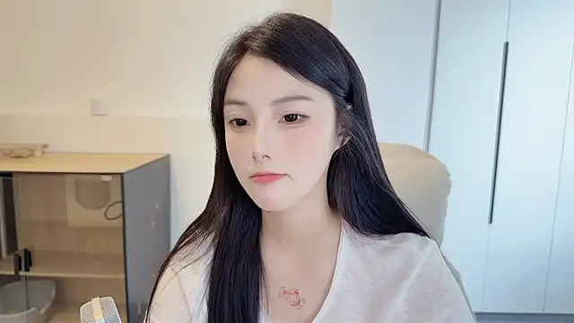 holo_love live cam on StripChat