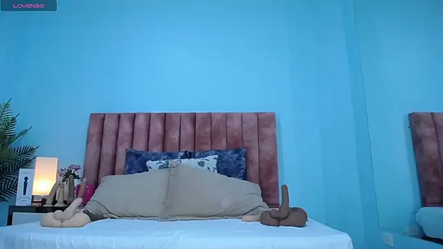 nana_levy webcam