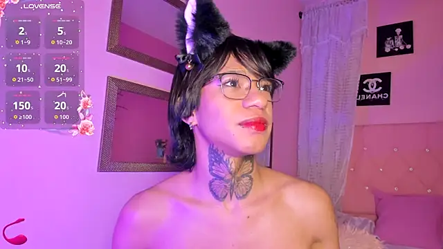Liam_evvan live cam on StripChat