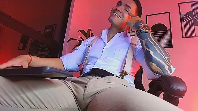 ALPHA_DOMINUS_ Live Webcam on Stripchat
