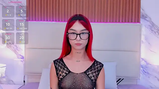 _bella_rossee_ live cam on StripChat