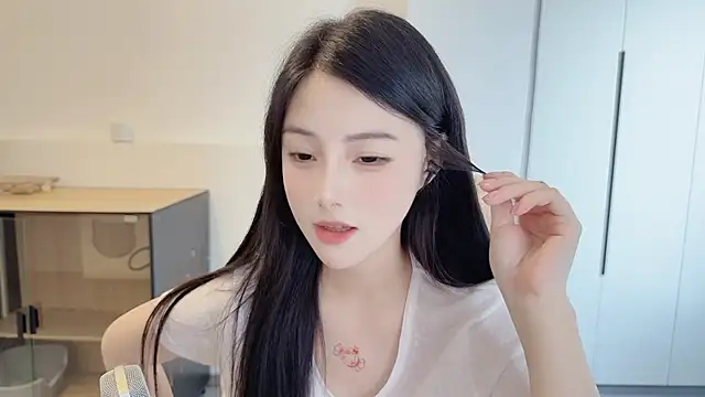 holo_love live cam on StripChat