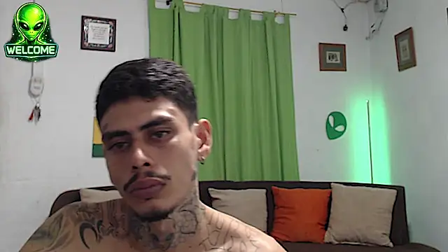 alpha_zom (M young) - CUM EXPLOSION SHOW 👽🍆