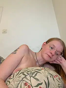 jannis1992 (F young) - Naked