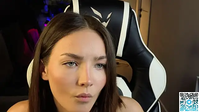 Leslie_Scott