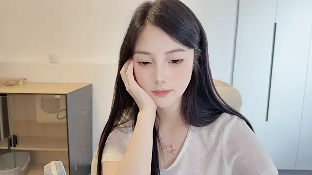 holo_love webcam