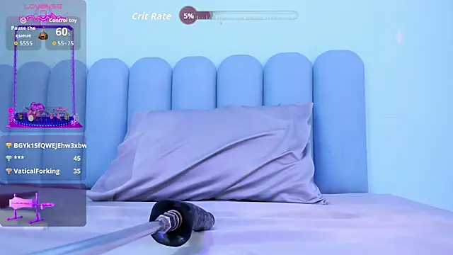 Maddy_red_ webcam