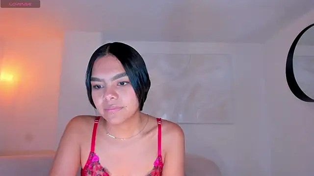 SaphiraJames webcam