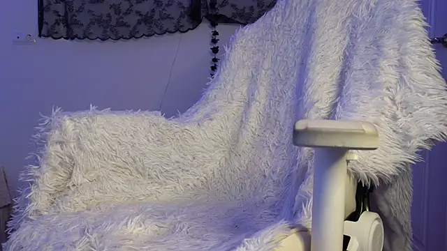 LilithMadden webcam
