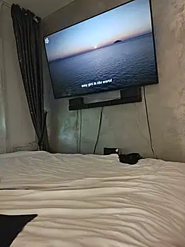 AvaSquirtMilf webcam
