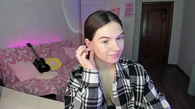 luna_lust_212 - Luna_lust_212's free webcam - UK Sex Cams