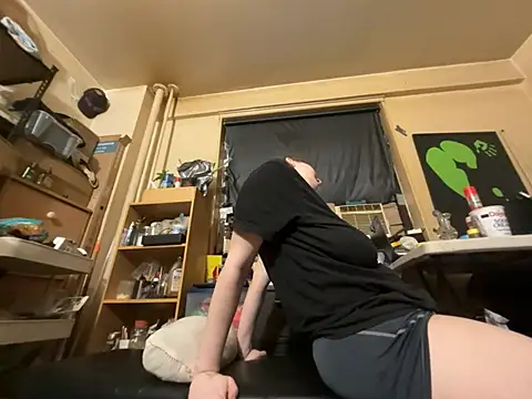 Snowbunnycake_131 webcam
