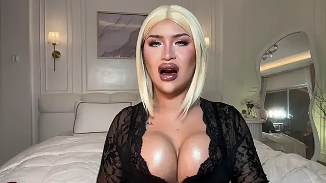your_majesty_tyra - Your_Majesty_Tyra's free webcam - UK Sex Cams