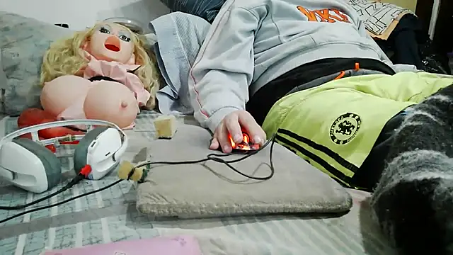 messi_syssy live cam on StripChat