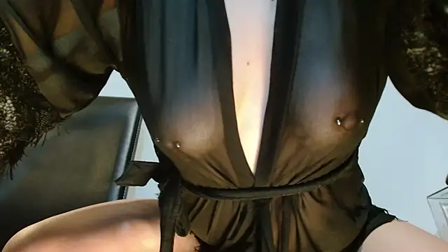 3littles live cam on StripChat