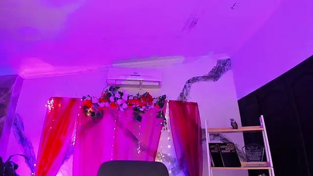 TifanyWhite_ webcam