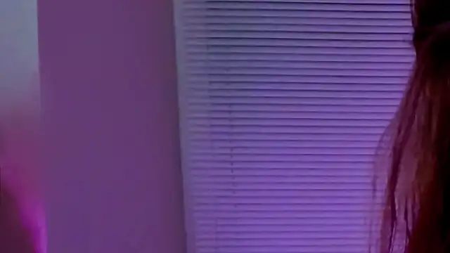 CarolGiggly webcam