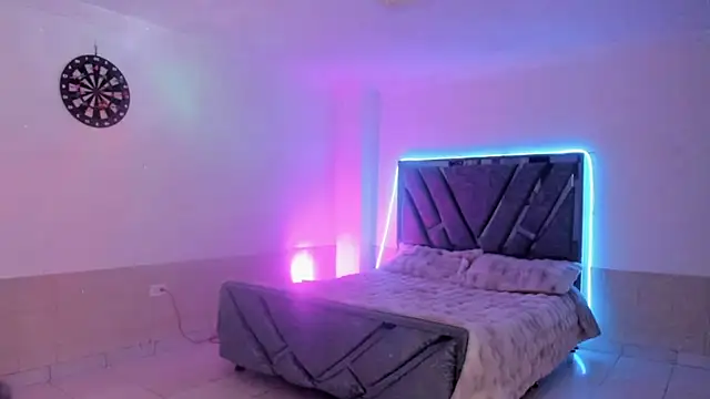 Mia__gates