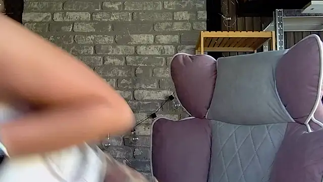 karo123421 live cam on StripChat