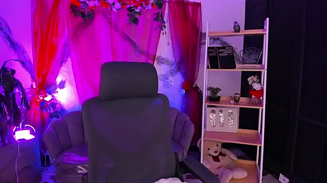 TifanyWhite_ webcam