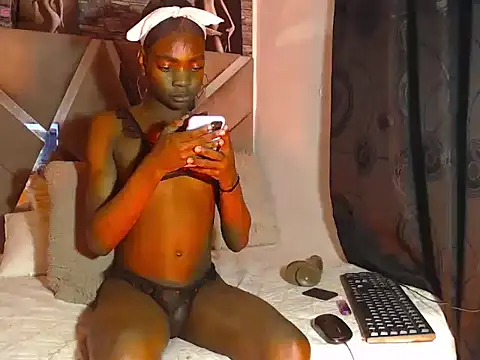 black_tsx webcam