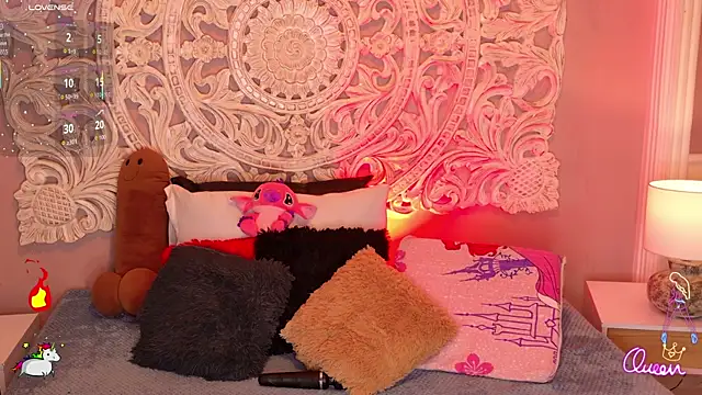 MalaikaBrown live cam on StripChat