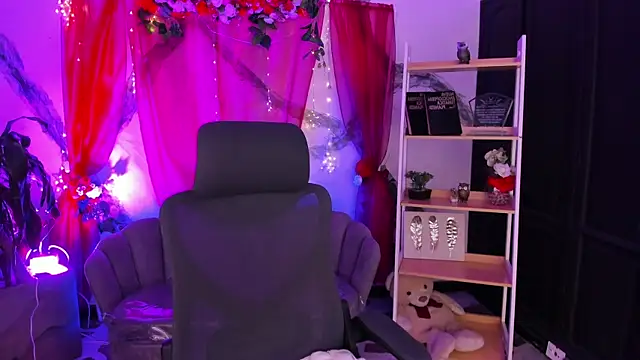 TifanyWhite_ webcam