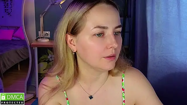 Mira_Mermayd webcam