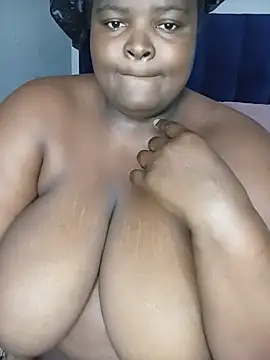 ChubbyLucia webcam