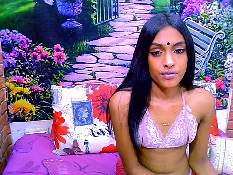 IndianPretty14u2Luv live cam on StripChat