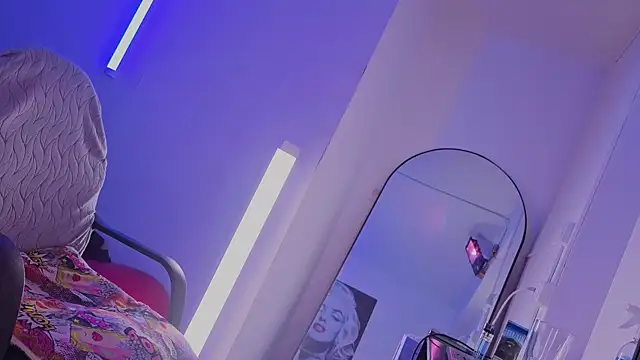 angel_still_ live cam on StripChat