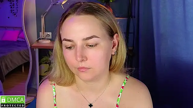 Mira_Mermayd webcam