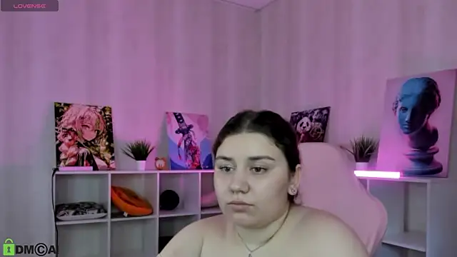 Velvet_Kisss webcam
