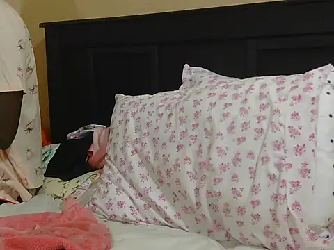 kinkydolll webcam