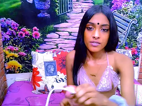 IndianPretty14u2Luv live cam on StripChat