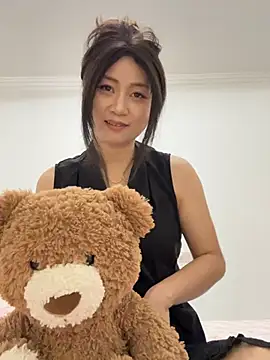 Watch huihui_520 live on EroticFlix - High definition streams