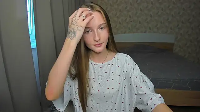 Watch Emy_hurb live on EroticFlix - High definition streams