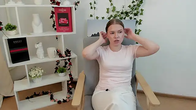 BeverlyEastmond live cam on StripChat