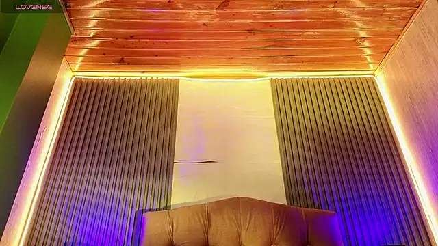 alicia_moom webcam