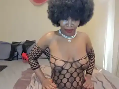 AfricanSquirtingQueen webcam