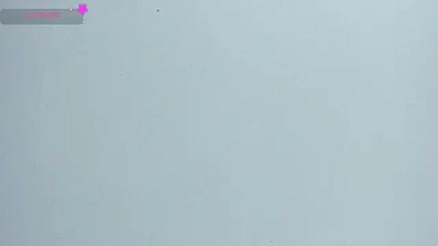 MissCurvyTop webcam