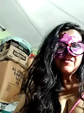 LOVE__RANI webcam