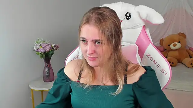 EllaBells webcam