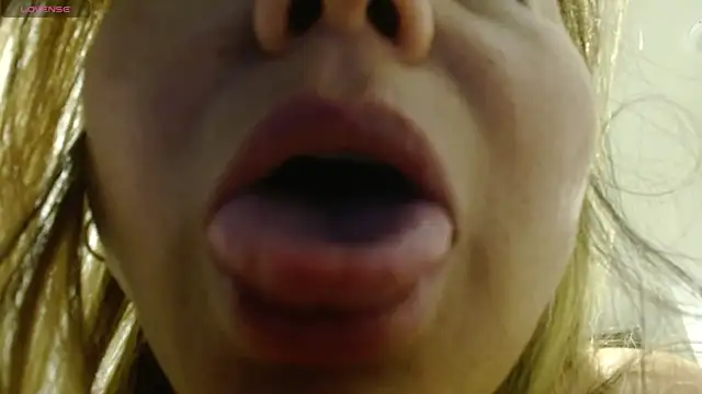 LauraReeves webcam
