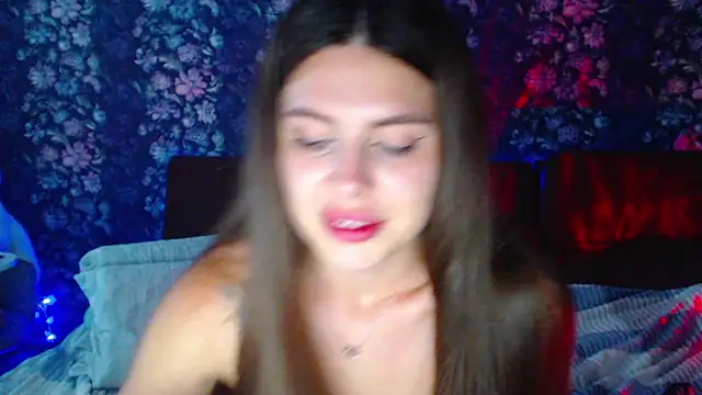 ViollinaLove webcam