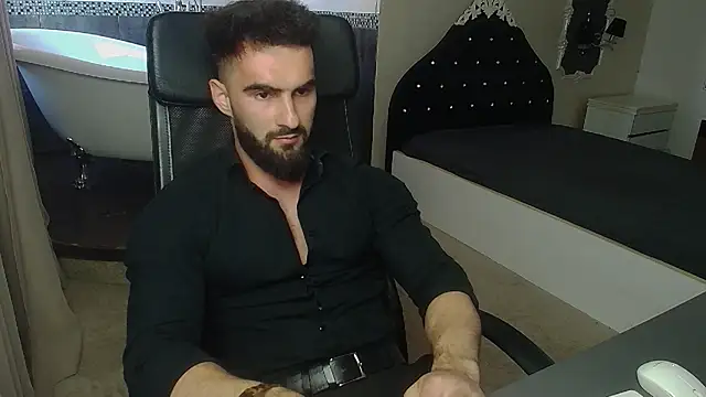 micahlane (M young) - I'm prepairing for bodybuilding contest